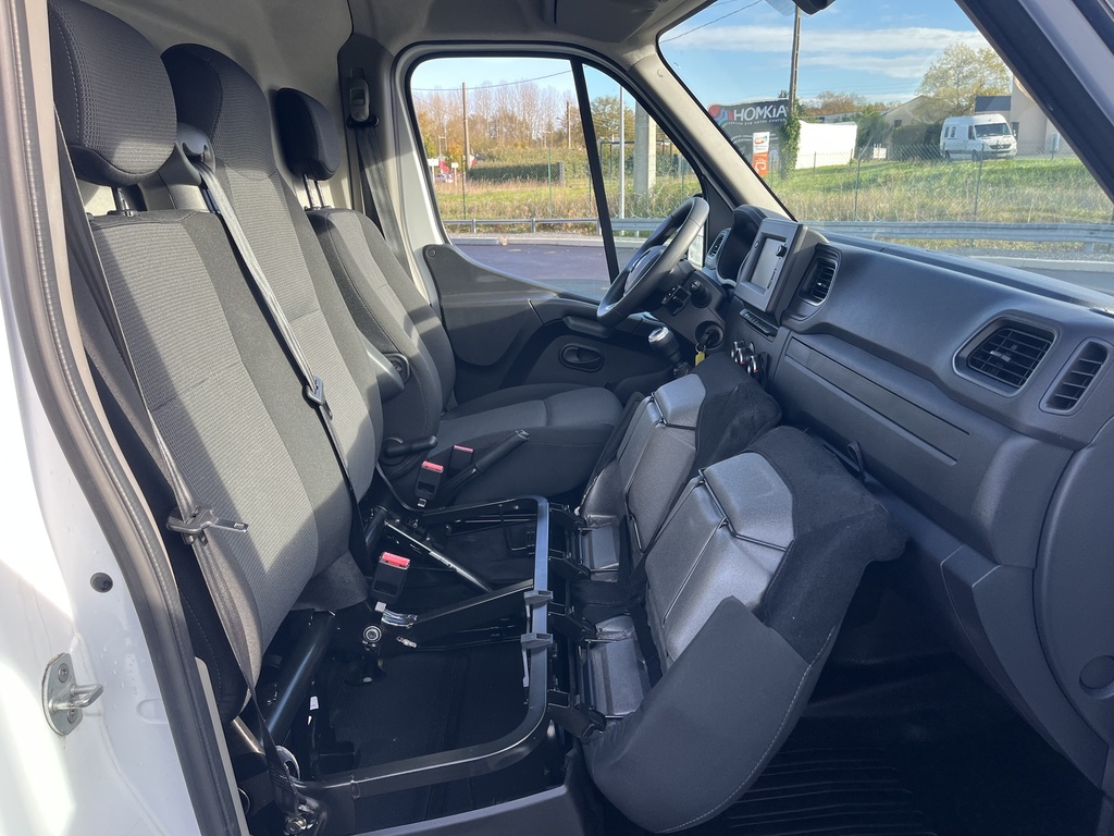 Utilitaire Renault Master L2H2 FG3500 2.3DCI 135CH GRAND CONFORT – Angers
