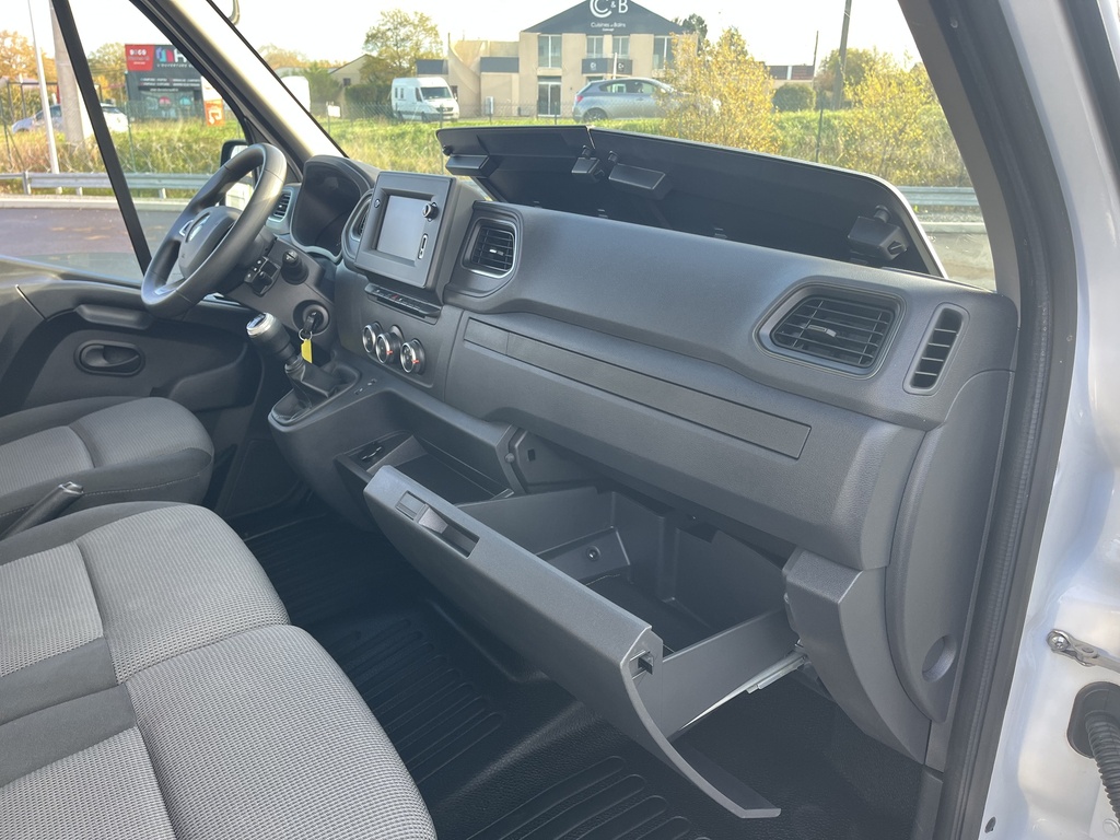 Utilitaire Renault Master L2H2 FG3500 2.3DCI 135CH GRAND CONFORT – Angers