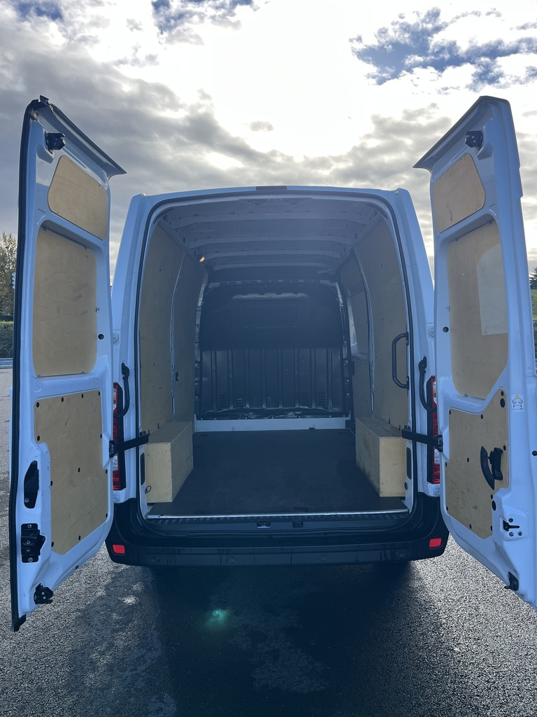 Renault Master 2.3Dci135 Grand Confort L2H2